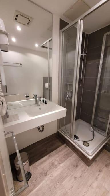 Nice Apartment In Modern Center Of Duesseldorf Εξωτερικό φωτογραφία